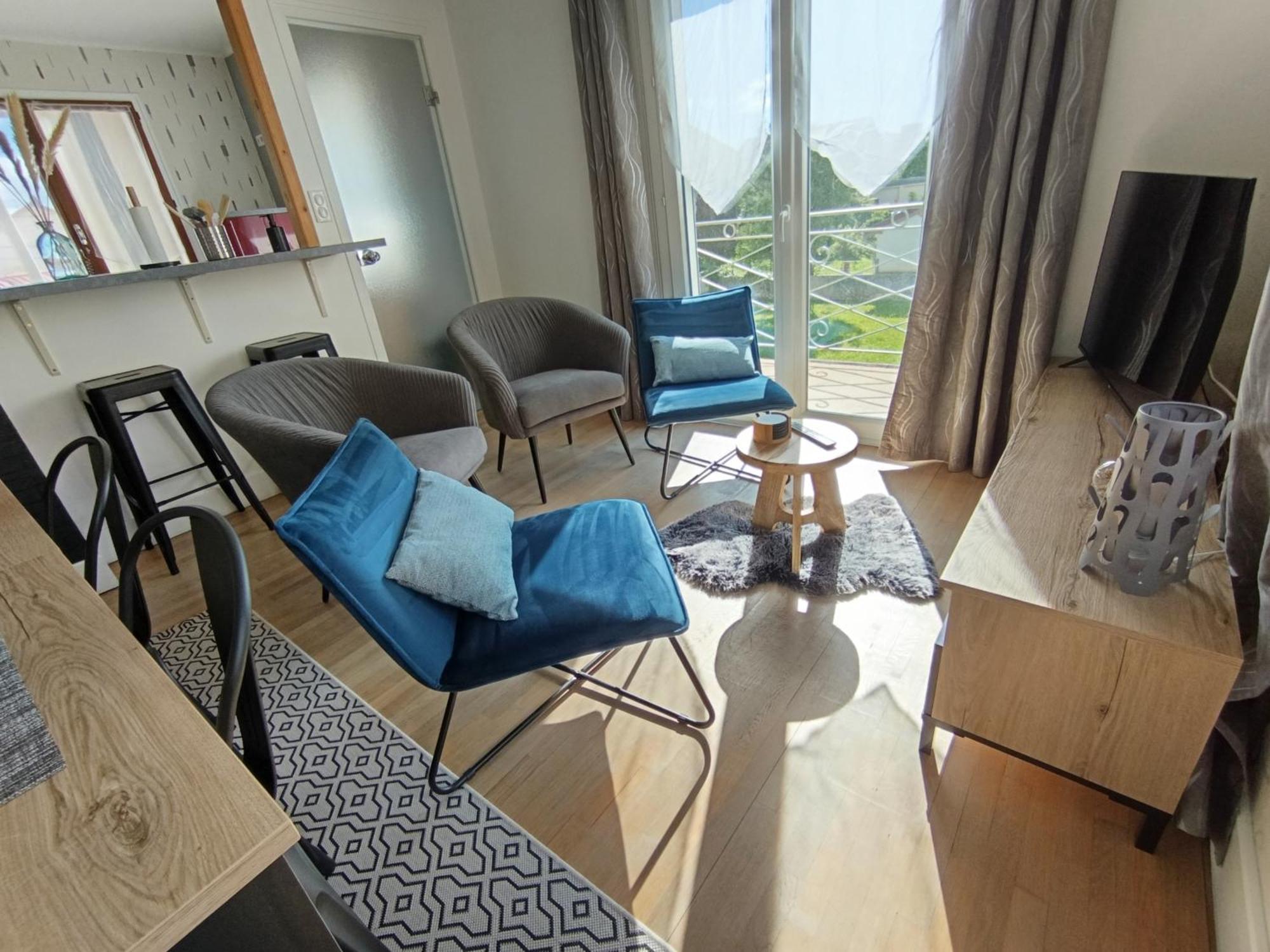 Maison De Ville 70M² Champagnole Bagian luar foto